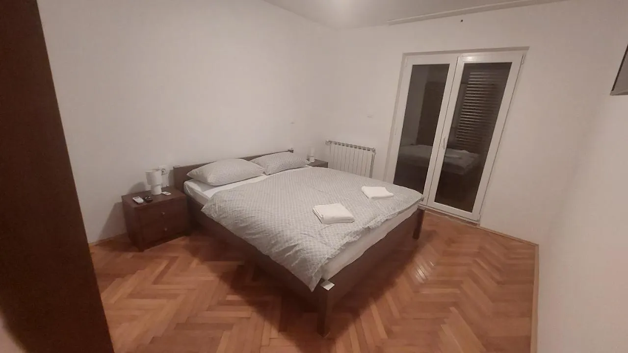 Sobe Vasilic Hotel Jurandvor Guest house